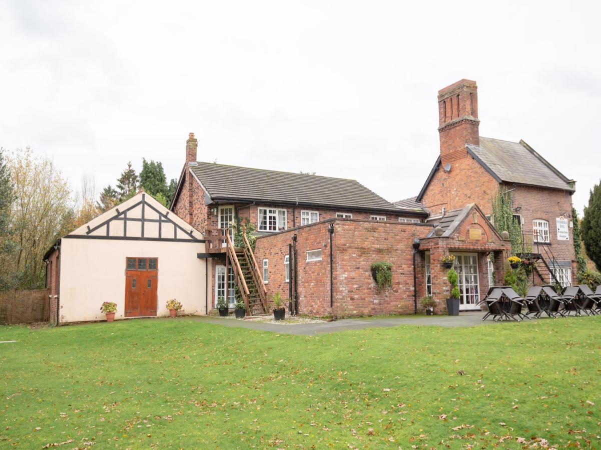 Wincham Hall Hotel Northwich Exterior photo